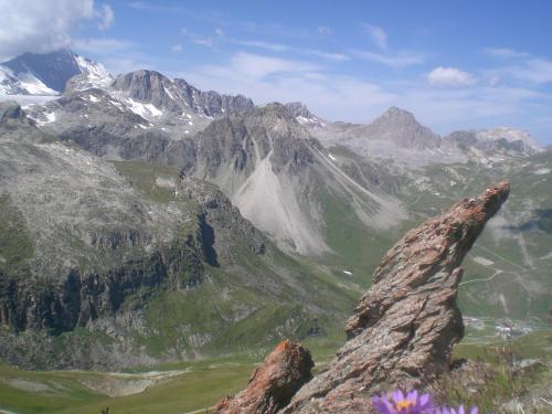周辺案内, Chalet Le Cordava in ティニュ