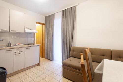 Apartmaji pri Perotu