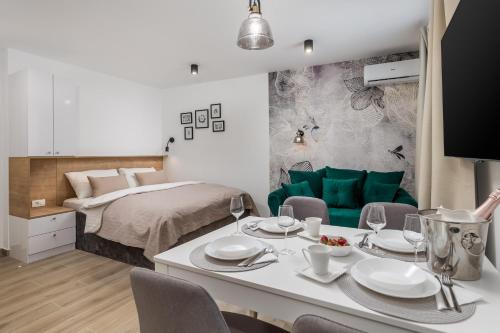 Srnec Apartments - Korzo 5