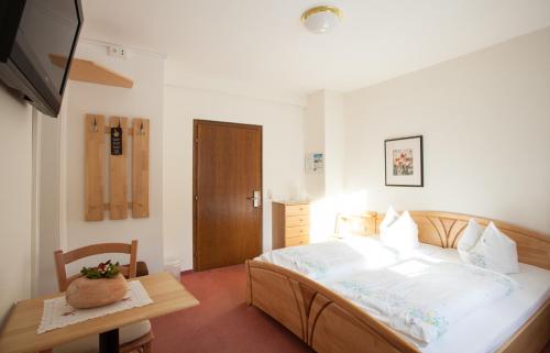 Pension Edelweiss - Bergdorf Gargellen 1423m - 200m zur Schafbergbahn in การ์เกลเลิน