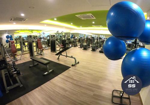 Fitness center, KULAI HOME STAY @IOI MALL/JPO/AEON/SENAI AIRPORT near Nice Addictions Cafe