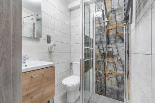 Triple Room with Terrace image 8