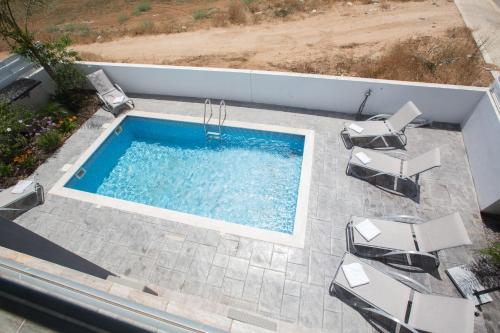 Alasia Villa 1 - image 2