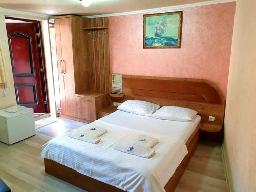 Hotel Old Star – Batumi, IL