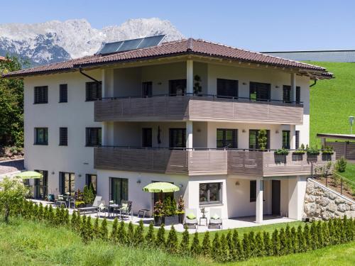 Apartment with Garden View