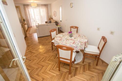 Apartment Rosse in Brulo