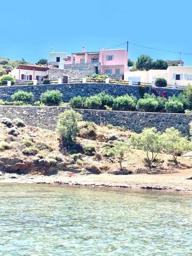Elefthia Syros Exclusive Suite