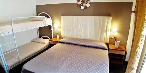 Quadruple Room with Private Bathroom