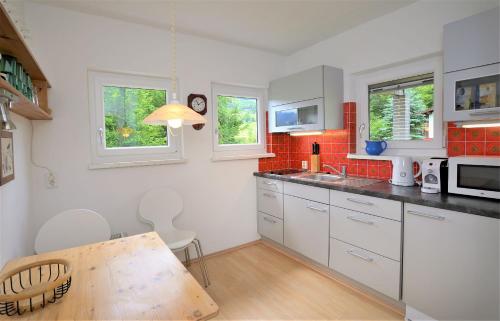 köök, Ferienhaus am Traunsee mit Bergsicht in Traunkirchen