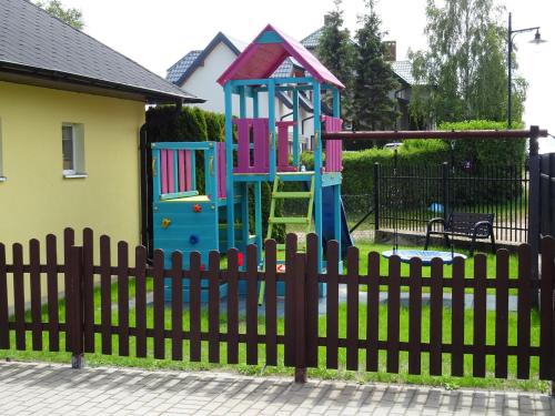 Willa Global komfortowe pokoje nad morzem – Jastrzebia Gora, NY