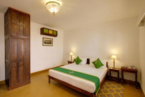 1 queen bed