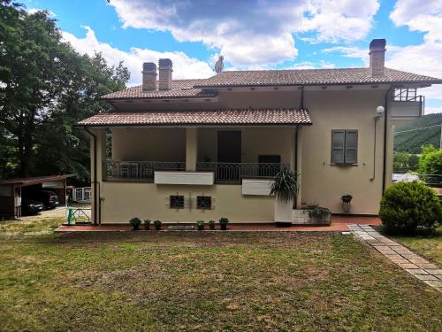  Mille papaveri rossi casa Ruggero in Cesi