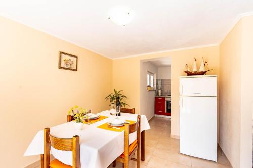  Apartment Frlan in Vela Luka