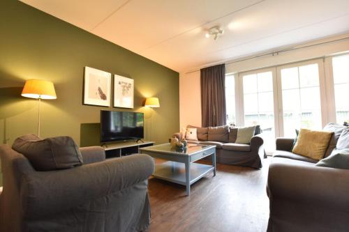 Enterbrook in เฟอร์สไพรเดอ เฮาเชน เอนเทอร์บรูก เอน ออมเคอวิง