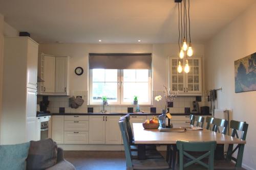 Enterbrook in เฟอร์สไพรเดอ เฮาเชน เอนเทอร์บรูก เอน ออมเคอวิง