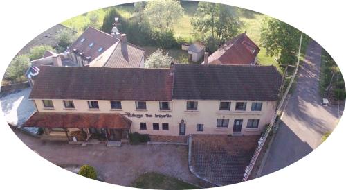 Les Brizards, L'Auberge - Morvan (22 personnes) gîte à louer Joux