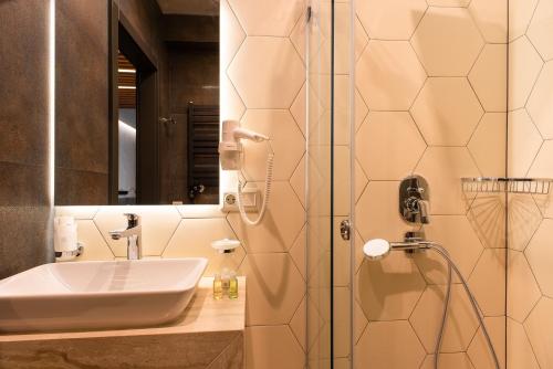 MOJO Boutique Hotel - image 7