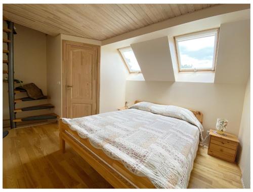 Apartment with Terrace image 5