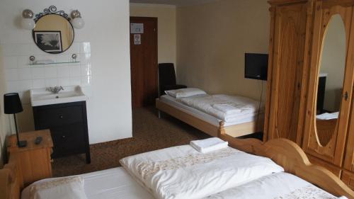 Triple Room with Balcony