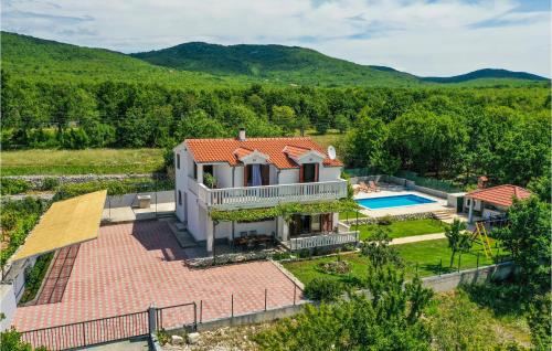 5 Bedroom Lovely Home In Blato Na Cetini - Blato na Cetini