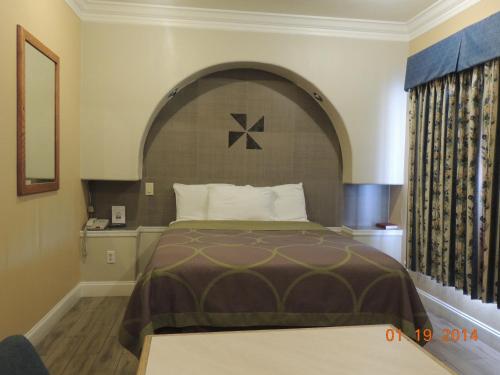 Reedley Inn