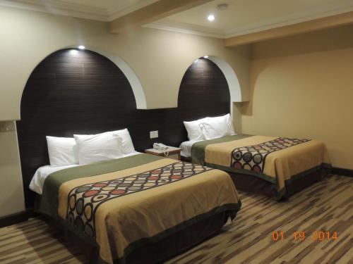 Reedley Inn