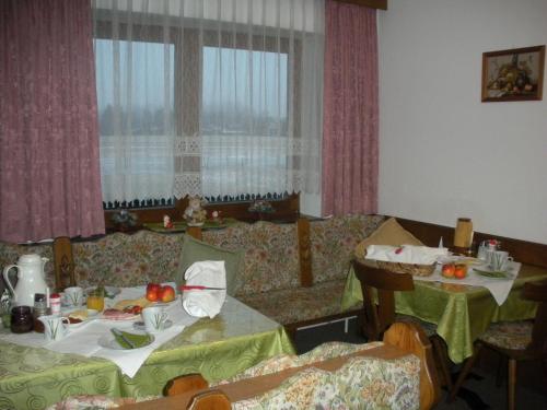 餐廳, 瑪吉特民宿 (Haus Margit) in 科森