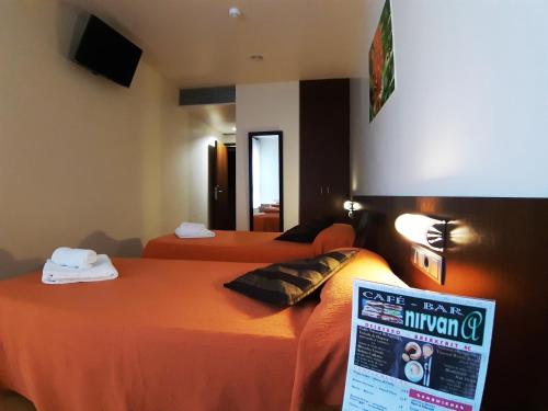 Hostal Nirvana - image 10