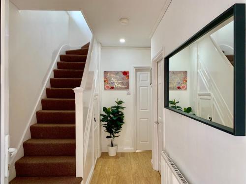 London Luxury 2Bedrooms, Reception, Garden, Apartment