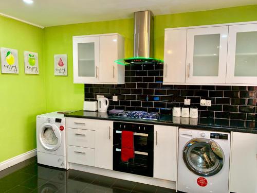 London Luxury 2Bedrooms, Reception, Garden, Apartment