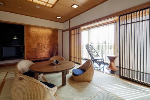 Japanese-Style Suite with Garden View - Non-Smoking