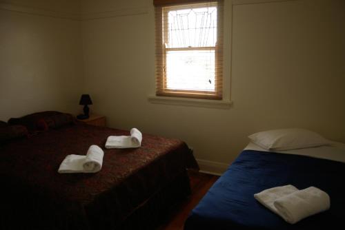 Accommodation Sydney Rockdale - image 9