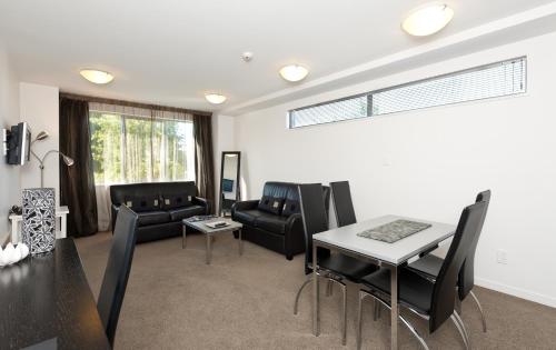 Bellano Motel Suites