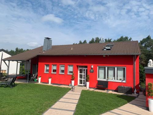 B&B Schwaig bei Nürnberg - Ferienwohnung Familie Schott - Bed and Breakfast Schwaig bei Nürnberg