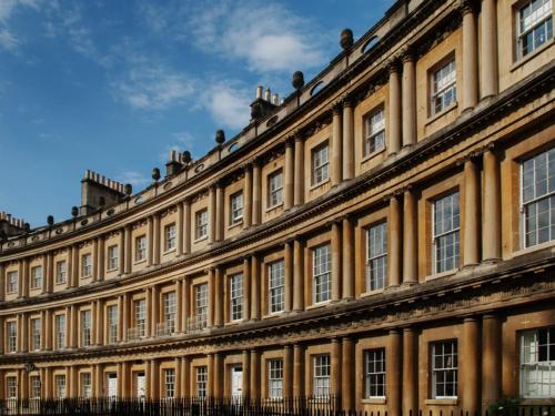 Bath Circle - image 13