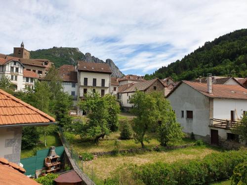  Sartze Enea in Isaba