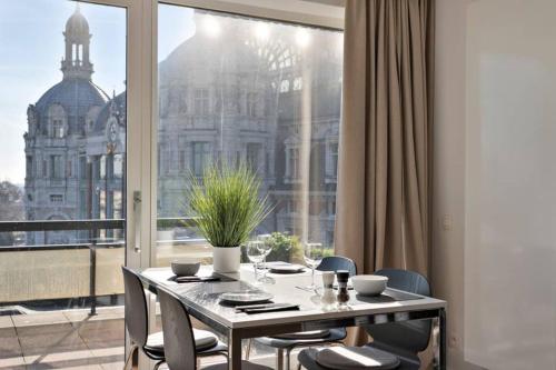 City PENTHOUSE, rooftop terrace, free NETFLIX, wifi and airco, Amberes (foto 6)