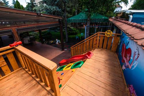 Hotel Golden House - image 4