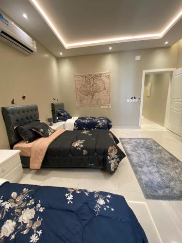 A - 369 مقابل الراشد مول A - 369 مقابل الراشد مول