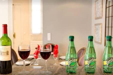 brouilly apartment one block from Eiffel Tower