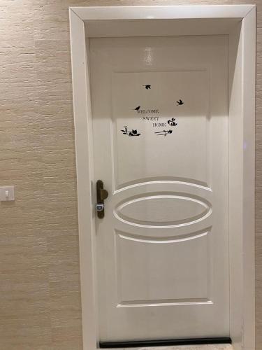 A - 369 مقابل الراشد مول A - 369 مقابل الراشد مول