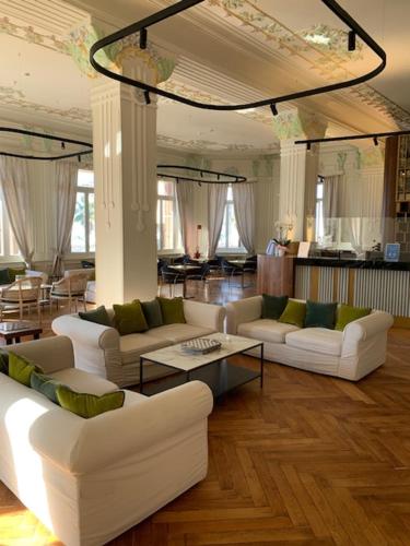 Lolli Palace Hotel - image 12