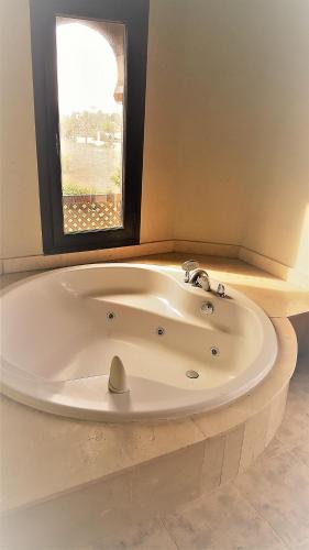 Bathroom, Oasis Saidia Palace & Blue Pearl in Saidia