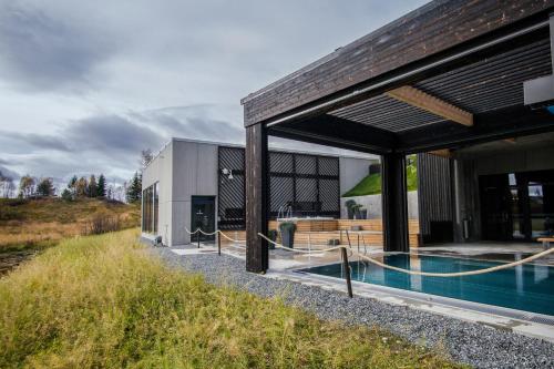 สระว่ายน้ำ, Røros Hotell - Bad & Velvære in โรโรส