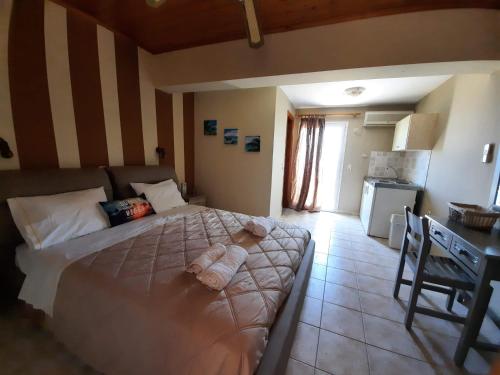 Marinos Studios at Lourdata village in Lourdata
