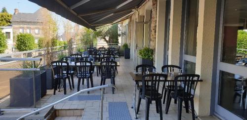 Hôtel L'Espérance Vitré (Hotel L'Esperance Vitre) in วีเทร
