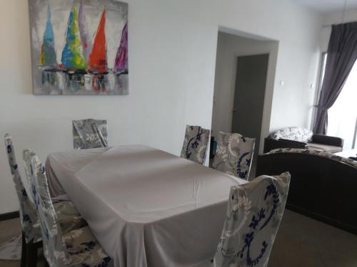 FH Comfy Home FH Comfy Home