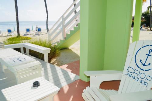 Beach, Drop Anchor Resort & Marina in Wildley Key