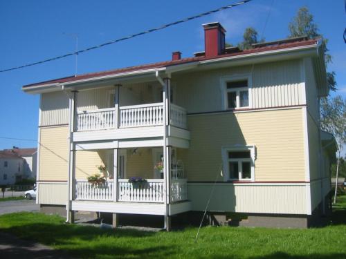 Rauhanlaakson huoneistot Room Type - Quadruple Room with Balcony
