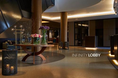 Hol, Infinity Hotel & Conference Resort Munich in Unterschleissheim